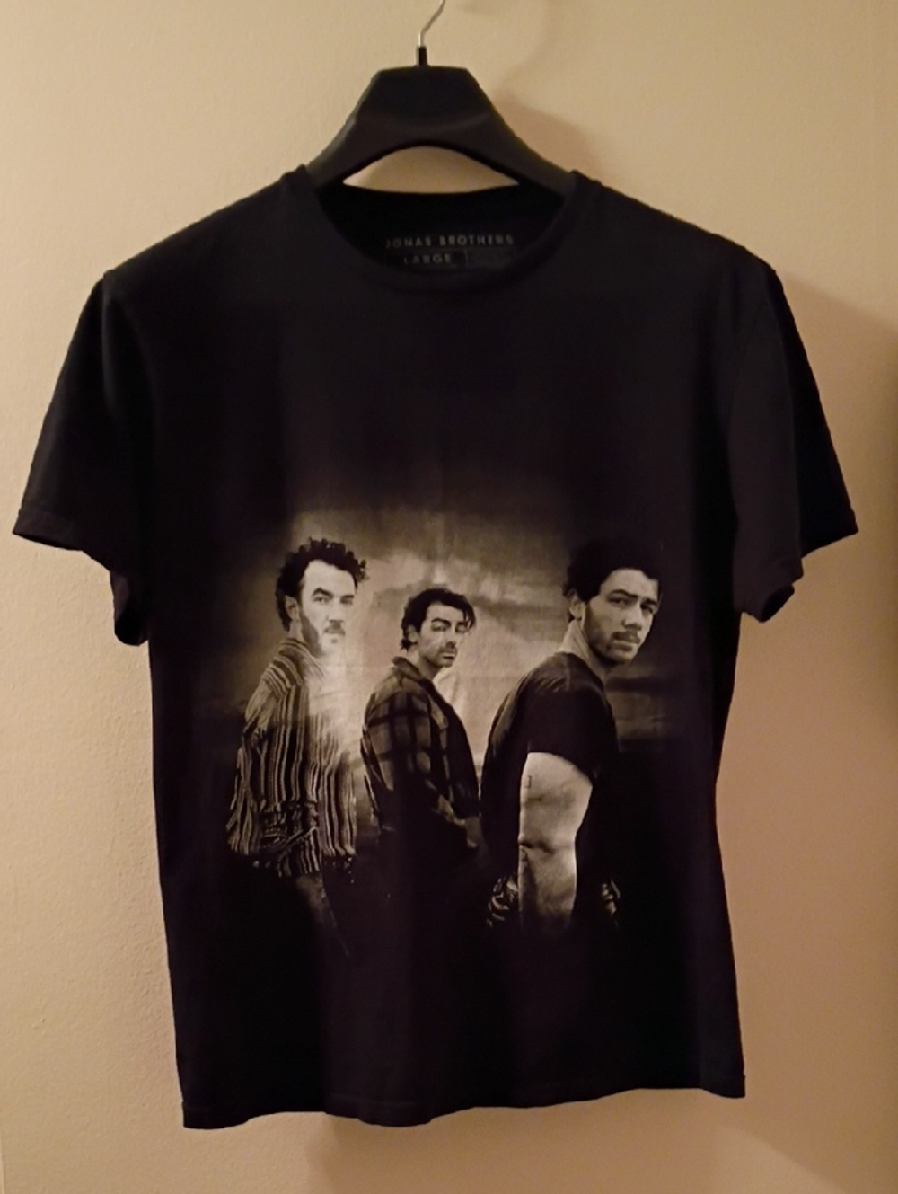 Jonas Brothers  Men’s T-Shirt with Monochroe Band Print Two Sided Concert Tee